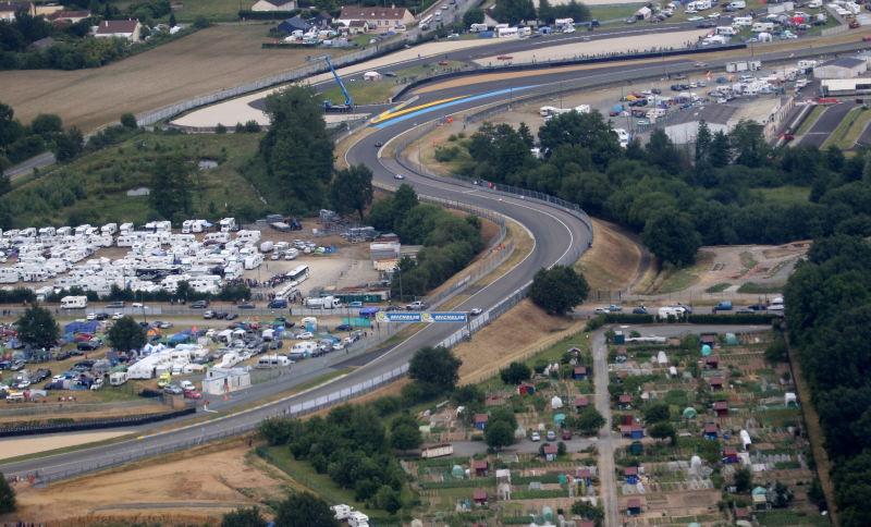 Illustration for article titled The 24 Hours Of Le Mans Is Unbelievable From The Air